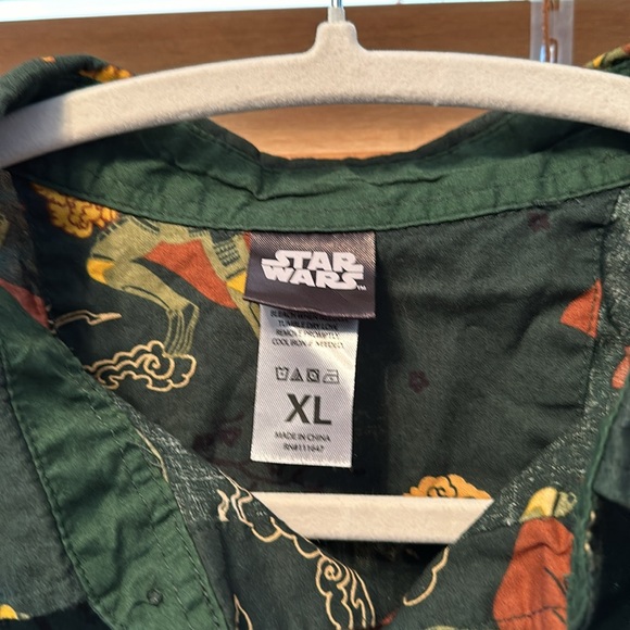 Star Wars Boba Fett Volcano Button Up, L - Picture 4 of 5